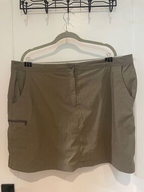 LL Bean Skort /Skirt with Shorts